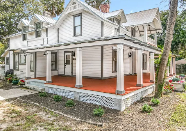 Photo 4 of Single family home for sale at 525 W Blue Springs Ave, Orange City, FL 32763 | MLS# V4944648 | Listing updated on 2026-09-20