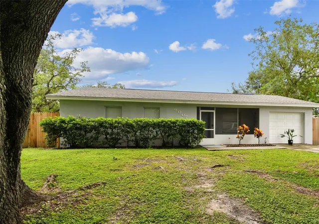 2nd image of 6007 Calendar Ct W, Lakeland, FL 33812 | MLS# TB8422786