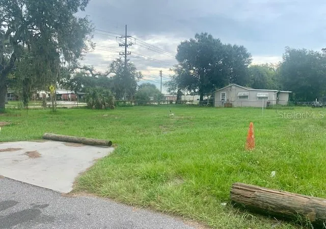 2nd image of 2904 Park St, Eaton Park, FL 33840 | MLS# L4955563