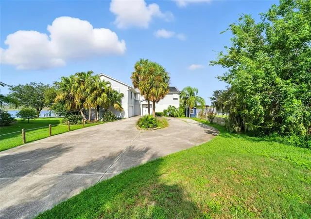 5th image of 2435 N Watersedge Dr, Crystal River, FL 34429 | MLS# W7878622
