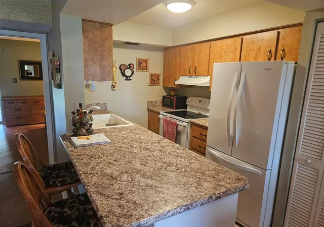 Photo 2 of Condo for sale at 303 47th Avenue Dr W #352, Bradenton, FL 34207 | MLS# A4663770 | Listing updated on 2026-08-27