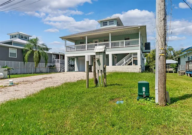 3rd image of 2730 N Comanche Pt, Crystal River, FL 34429 | MLS# W7878638