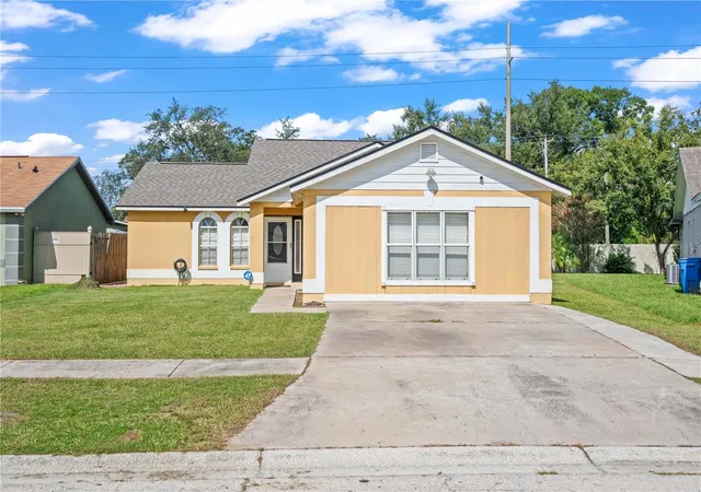 1st image of 2108 Ridgemore Dr, Valrico, FL 33594 | MLS# TB8423391