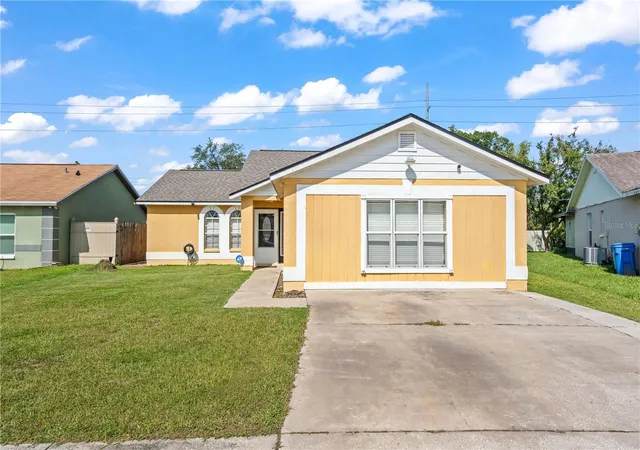 2nd image of 2108 Ridgemore Dr, Valrico, FL 33594 | MLS# TB8423391