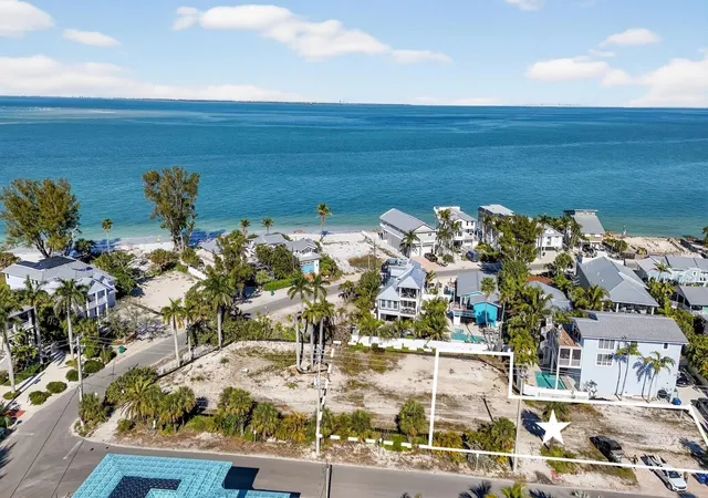 Photo 1 of Land for sale at 812 N Bay Blvd, Anna Maria, FL 34216 | MLS# A4663839 | Listing updated on 2026-07-24