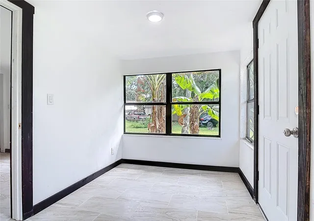 Homes for sale in Daytona Beach, FL | 633 1/2 Elm Ave, Daytona Beach, FL 32117 | MLS# V4944691