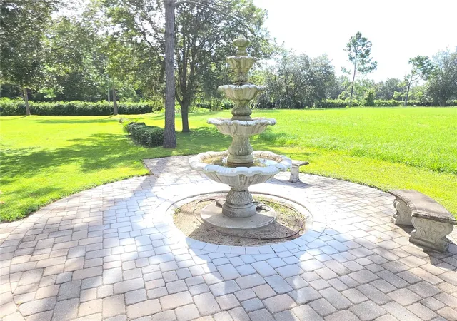 2nd image of 8152 Southern Pines Dr, BROOKSVILLE, FL 34601