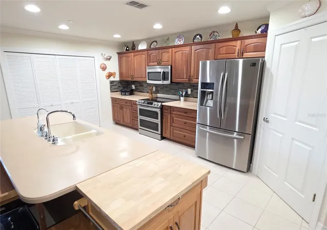 4th image of 8152 Southern Pines Dr, BROOKSVILLE, FL 34601