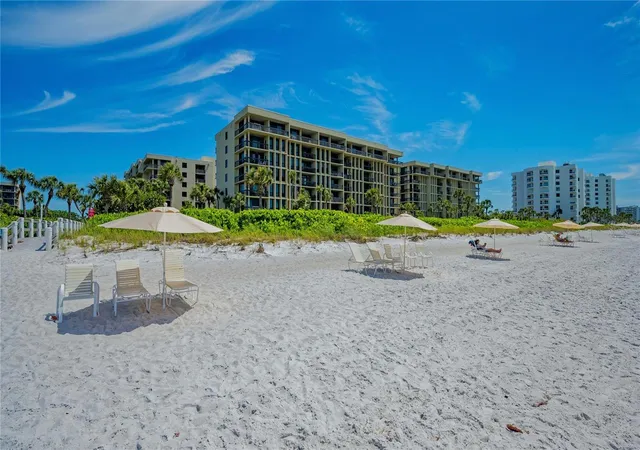 35th image of 1055 Gulf Of Mexico Dr #504, Longboat Key, FL 34228 | MLS# A4663883