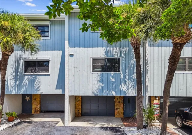 2nd image of 12134 Capri Cir S #803, Treasure Island, FL 33706 | MLS# TB8423716