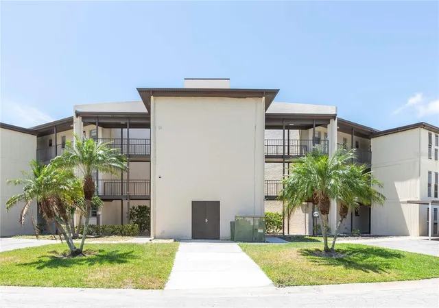 Homes for sale in New Port Richey, FL | 5245 Amulet Dr #108, New Port Richey, FL 34652 | MLS# W7878684