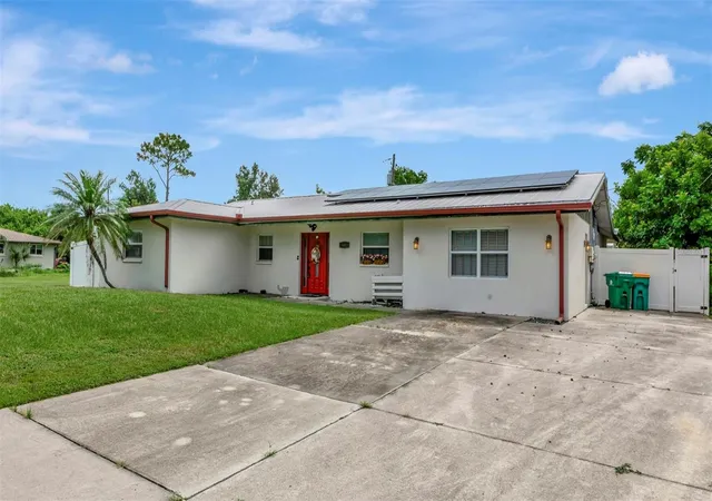 Photo 2 of Single family home for sale at 509 Ridgewood St Nw, Port Charlotte, FL 33952 | MLS# A4663932 | Listing updated on 2026-09-30