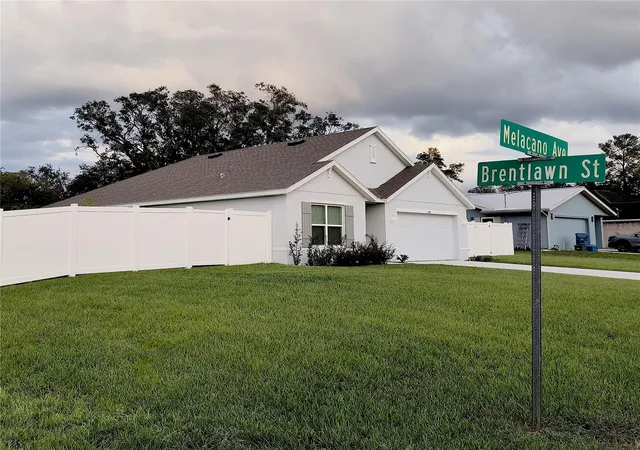 3rd image of 6476 Melacano St, Spring Hill, FL 34608 | MLS# TB8423955