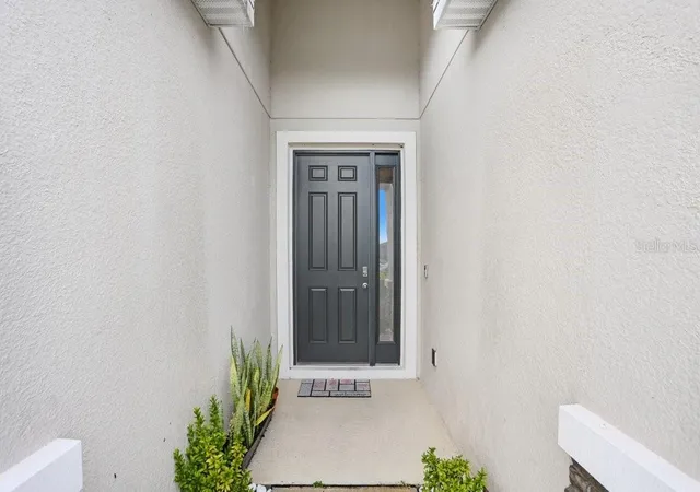 Photo 3 of Single family home for sale at 4013 Lively Coral Pl, Bradenton, FL 34208 | MLS# TB8423961 | Listing updated on 2026-10-07