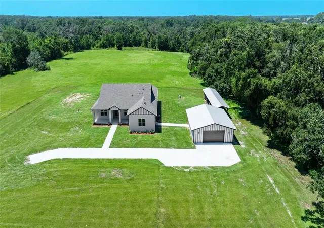 3rd image of 13219 Newgent Rd, San Antonio, FL 33576 | MLS# TB8424094