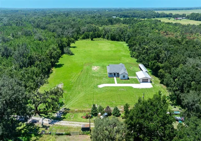 4th image of 13219 Newgent Rd, San Antonio, FL 33576 | MLS# TB8424094