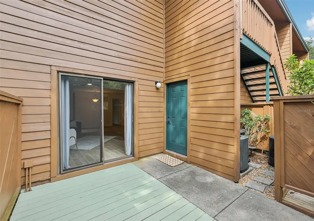 3rd image of 2407 Cypress Pond Rd, PALM HARBOR, FL 34683