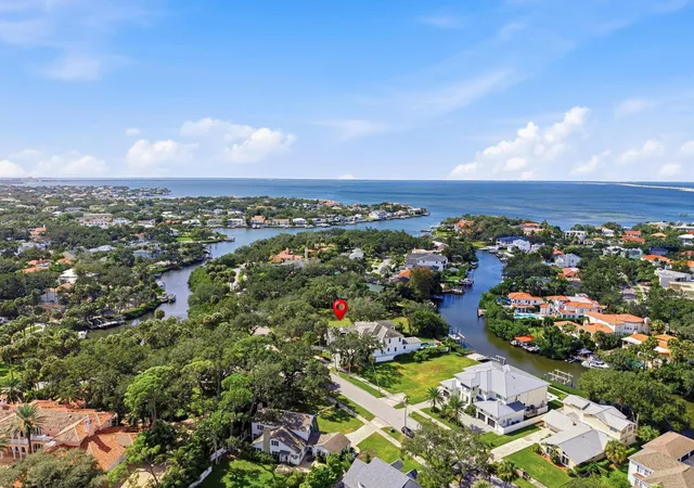 Photo 3 of Land for sale at 5001 S Shore Crest Cir, Tampa, FL 33609 | MLS# TB8424220 | Listing updated on 2026-10-27