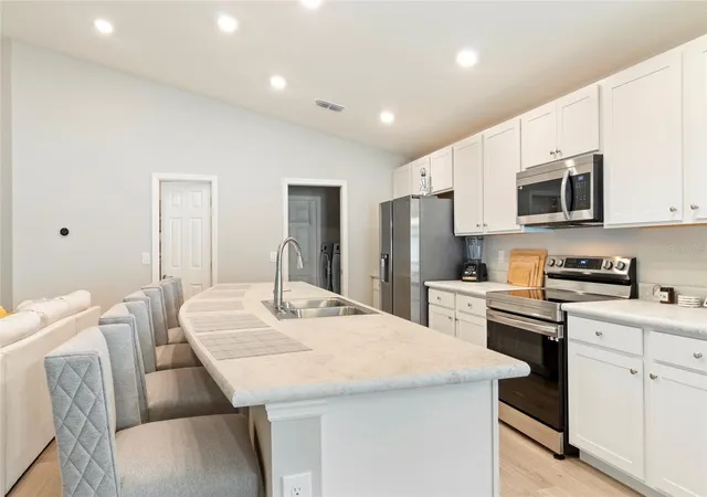 Photo 4 of Sale Pending at 1204 Mezzavalle Way, Auburndale, FL 33823 | MLS# TB8424682 | Listing updated on 2026-10-08