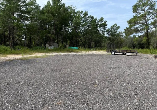 5th image of 2500 Leonard Dr, Deltona, FL 32725 | MLS# V4944763