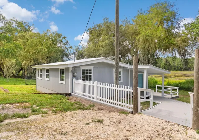 2nd image of 15375 Se 64th Pl, Ocklawaha, FL 32179 | MLS# O6342008