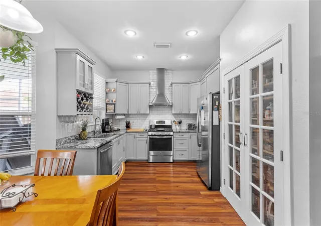 3rd image of 10237 Goldenbrook Way, Tampa, FL 33647 | MLS# TB8425080