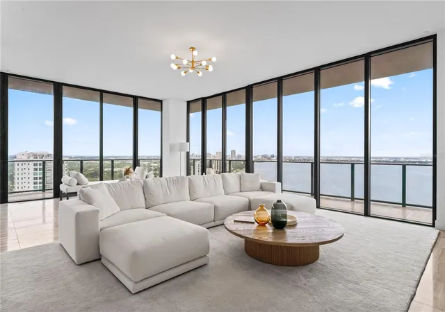 Photo 2 of Condo for sale at 2912 W Santiago St #2501, Tampa, FL 33629 | MLS# TB8425115 | Listing updated on 2026-09-28