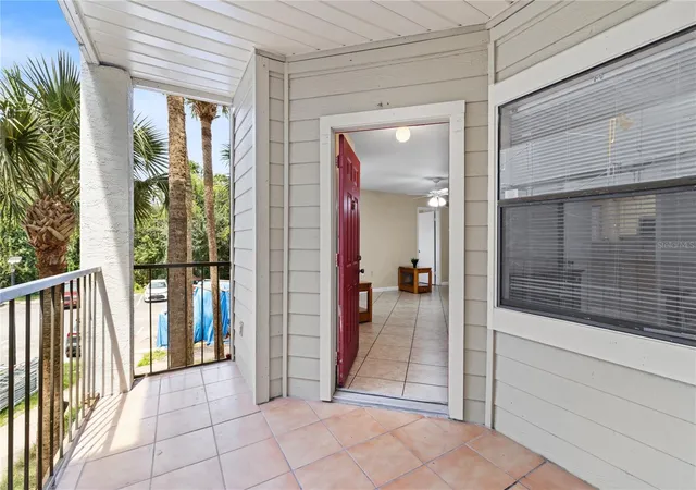 Listing Photo 2 - Condo for sale in building located at 3032Nd Pkwy Blvd, KISSIMMEE, FL 34747 - Unit #208