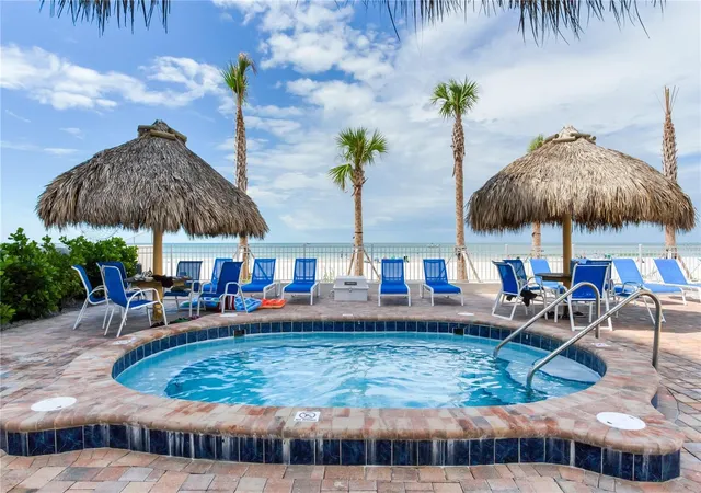 Listing Photo 2 - Condo for sale in building located at 17450 Gulf Blvd, Redington Shores, FL 33708 - Unit #206