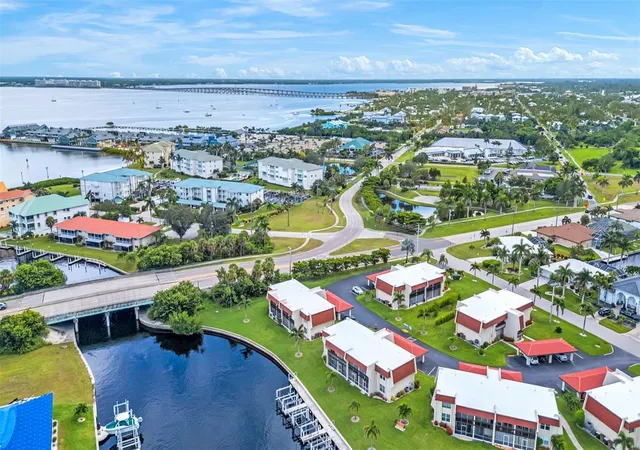2nd image of 311 Garvin St, PUNTA GORDA, FL 33950