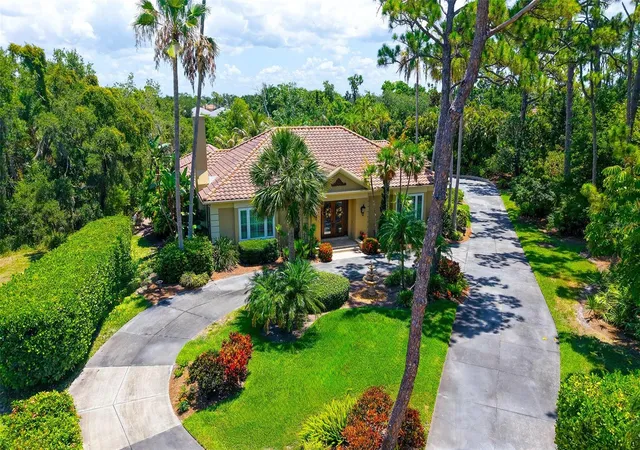 Homes for sale in Osprey, FL | 422 Blue Garden Ln, Osprey, FL 34229 | MLS# A4664436
