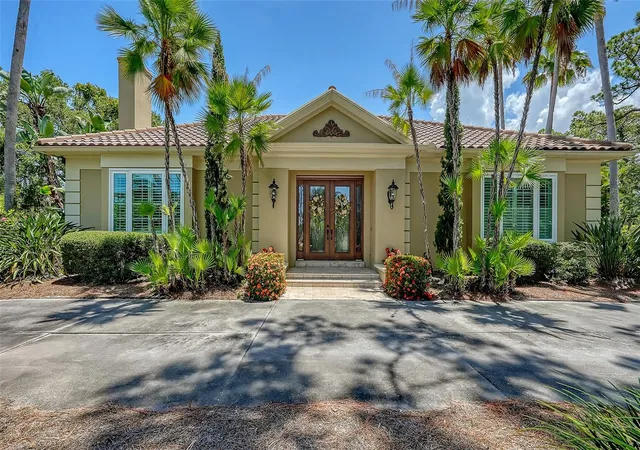 Homes for sale in Osprey, FL | 422 Blue Garden Ln, Osprey, FL 34229 | MLS# A4664436