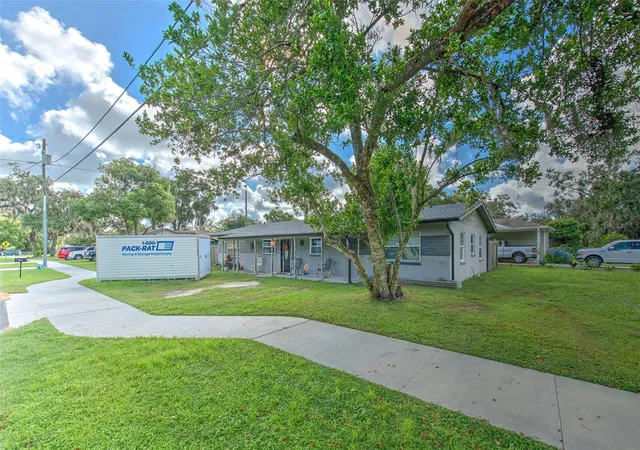 Homes for sale in Zephyrhills, FL | 38708 9th Ave, Zephyrhills, FL 33542 | MLS# TB8425543