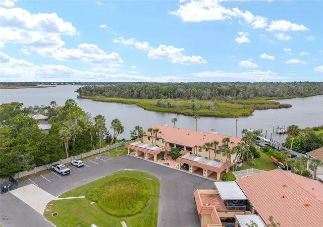 1st image of 362 Nw 14th Pl #21, Crystal River, FL 34428 | MLS# OM709188