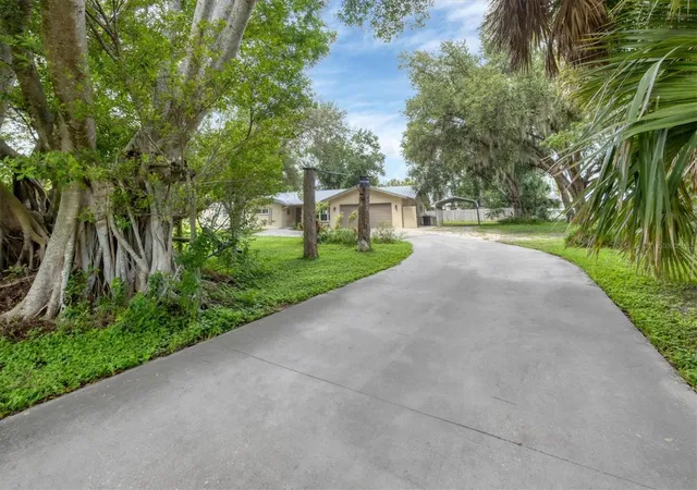Homes for sale in Port Charlotte, FL | 336 Timbruce Ln Nw, Port Charlotte, FL 33952 | MLS# N6140454
