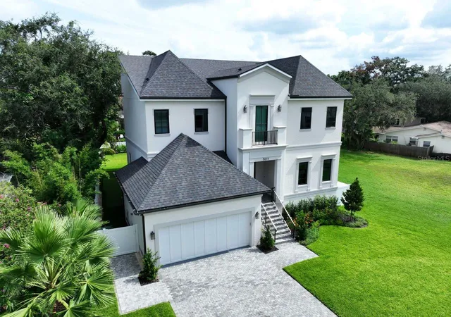 Homes for sale in Tampa, FL | 5011 W Dickens Ave, Tampa, FL 33629 | MLS# TB8425784