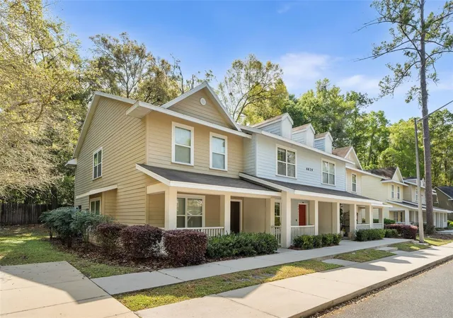 Homes for sale in Gainesville, FL | 4639 Sw 48th Drive, Gainesville, FL 32608 | Houzeo