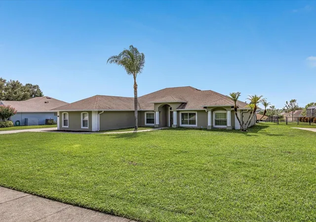 Photo 3 of Single family home for sale at 11519 Grand Bay Blvd, Clermont, FL 34711 | MLS# G5101877 | Listing updated on 2026-09-15