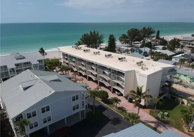Photo 2 of Condo for sale at 1480 Gulf Blvd #304, Englewood, FL 34223 | MLS# N6140460 | Listing updated on 2026-10-04
