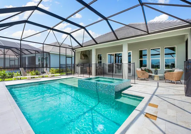 5th image of 7907 Coral Sea Ln, Palmetto, FL 34221 | MLS# TB8425984