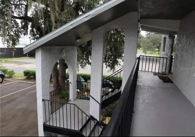 4th image of 220 N Idlewood Ave, Bartow, FL 33830
