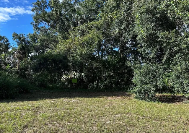 2nd image of 722 Hwy 40 W, Inglis, FL 34449 | MLS# OM709276
