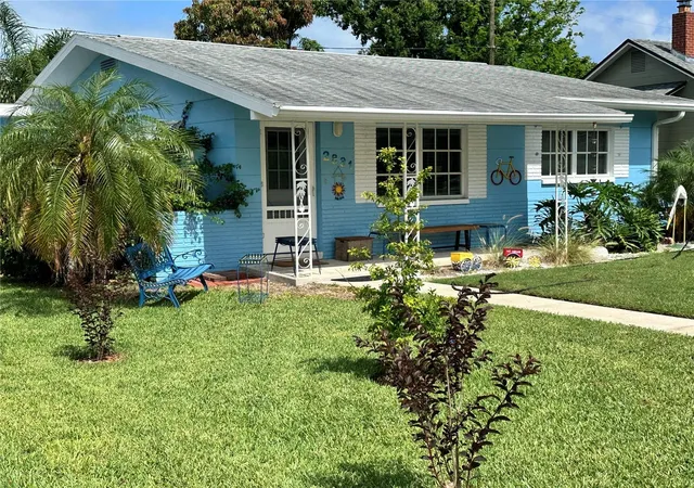 Photo 1 of Single family home for sale at 2831 Clinton St S, Gulfport, FL 33707 | MLS# TB8426104 | Listing updated on 2026-09-28