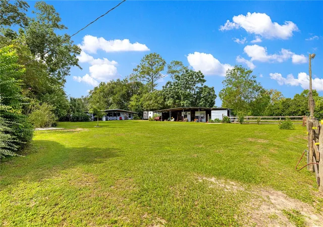2nd image of 8221 Se 126th Pl, Belleview, FL 34420 | MLS# OM709297