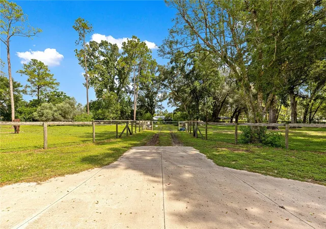 52nd image of 8221 Se 126th Pl, Belleview, FL 34420 | MLS# OM709297