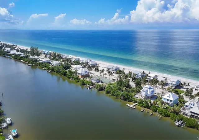 3rd image of 208 S Gulf Blvd, Placida, FL 33946 | MLS# D6143741