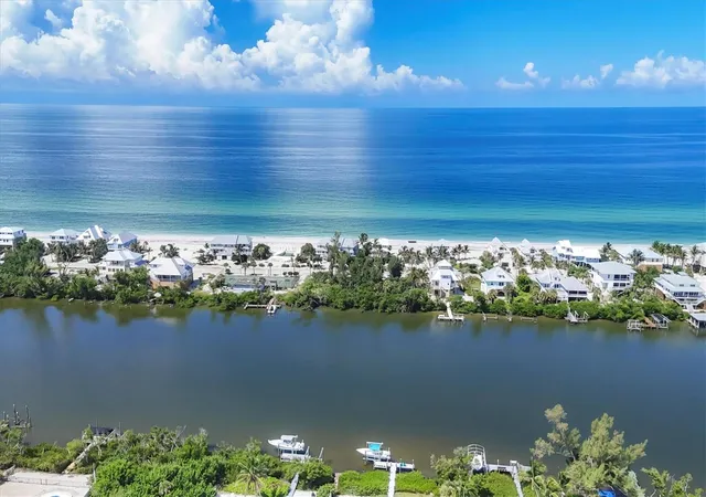 4th image of 208 S Gulf Blvd, Placida, FL 33946 | MLS# D6143741
