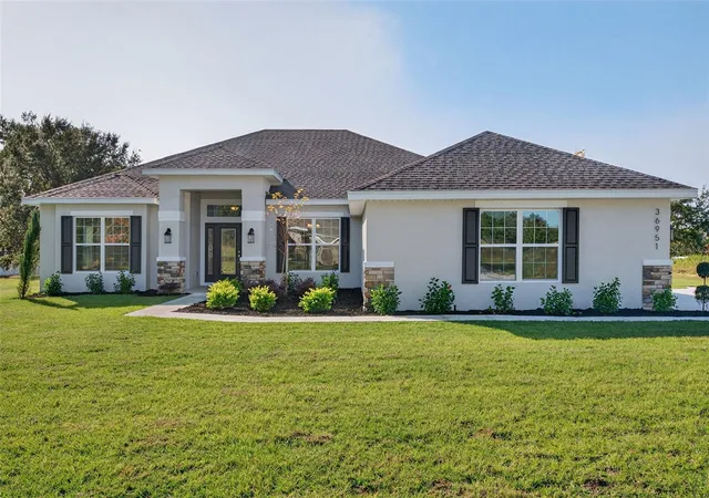 Homes for sale in Dade City, FL | 36951 Hidden View, Dade City, FL 33523 | MLS# TB8426241
