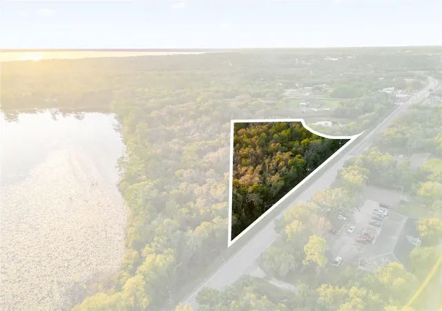 3rd image of 1785 Doyle Rd, Deltona, FL 32725 | MLS# O6343094