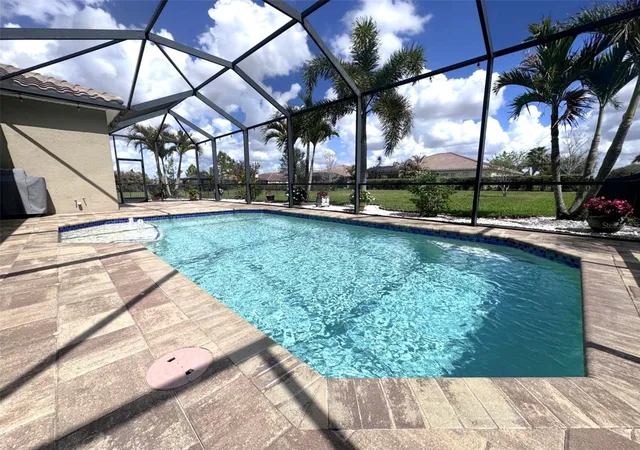 4th image of 309 167Th Blvd E, Bradenton, FL 34212 | MLS# A4664670